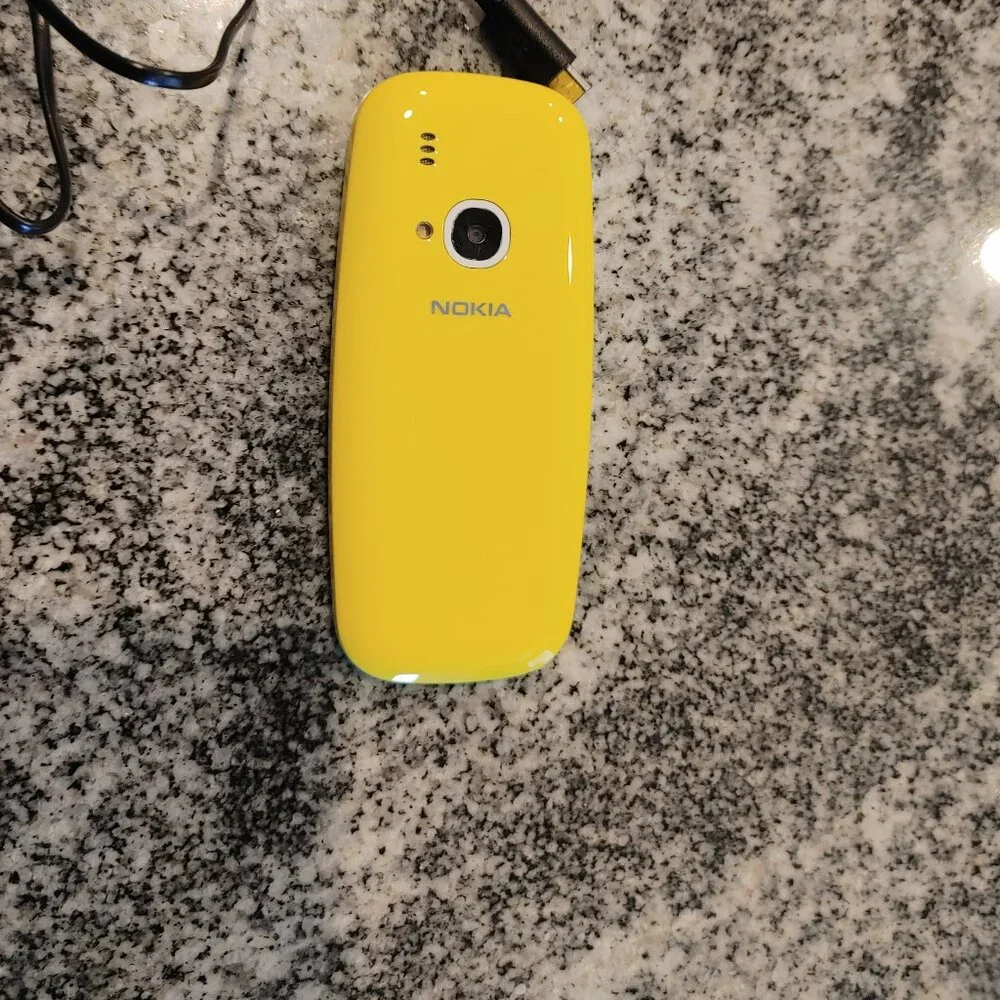 NOKIA 3310 Phone - yellow. Dual SIM, GSM Unlocked, 2G 900/1800 MHz